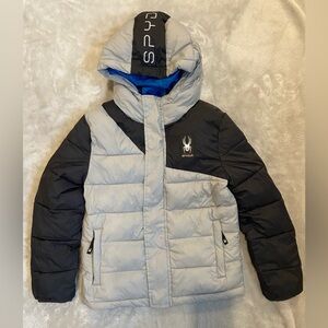 Spyder boys puffer coat with hood. Size small, 7/8.